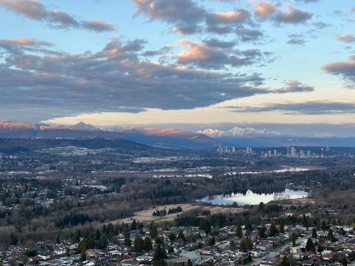 Metro Central Incredible Stylish & Cozy Burnaby Luaran gambar